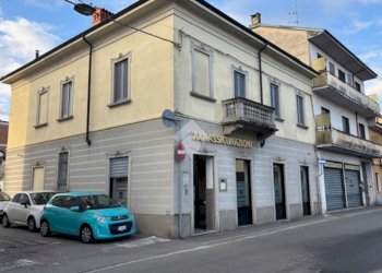 Two-room apartment Via Monte Grappa, Corbetta - photo 1