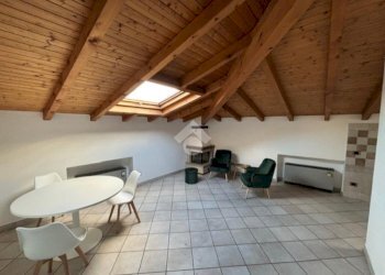 Two-room apartment Via Monte Grappa, Corbetta - photo 17