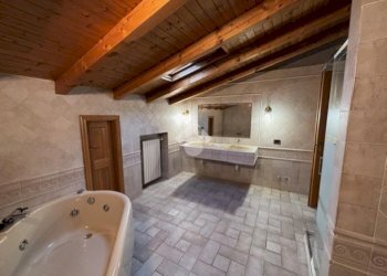 Two-room apartment Via Monte Grappa, Corbetta - photo 24