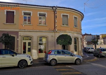 Foto 3 - Locale Commerciale Via Duca D'aosta
29, Monfalcone - foto 3