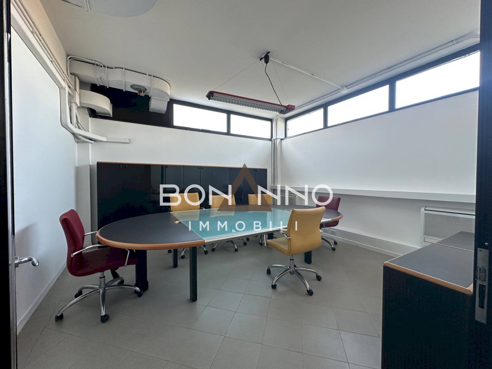 Foto 1 - Commercial Premises VIA AURELIA
 
91/B, Loreggia - photo 1