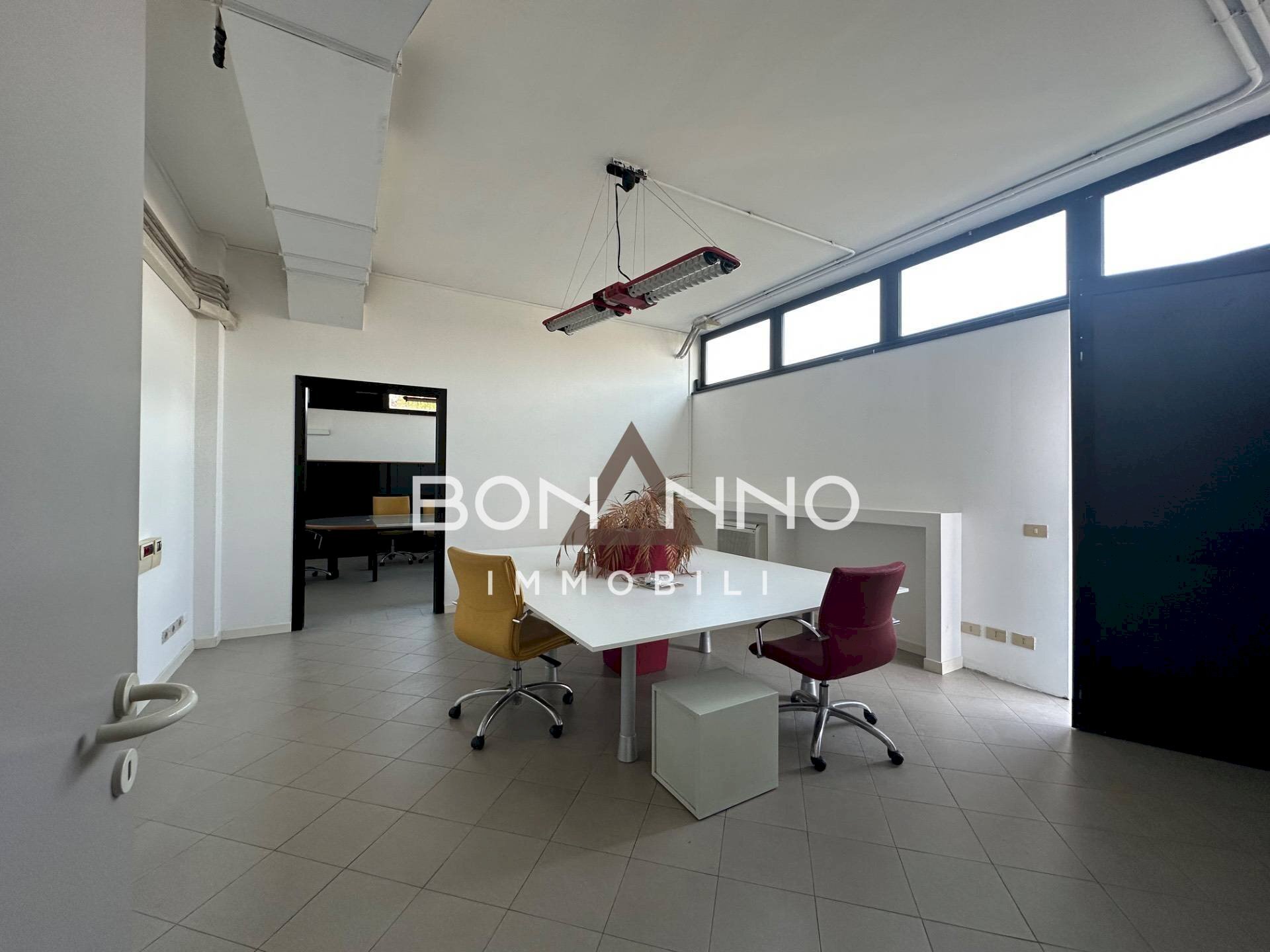 Foto 2 - Commercial Premises VIA AURELIA
 
91/B, Loreggia - photo 2
