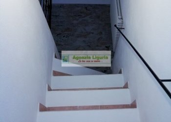 SCALA CHE PORTA ALLA ZONA GIORNO - Quadrilocale Via Maraldi
 
5, Perinaldo - foto 10