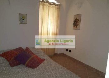 Camera matrimoniale grande - Quadrilocale Via Maraldi
 
5, Perinaldo - foto 23