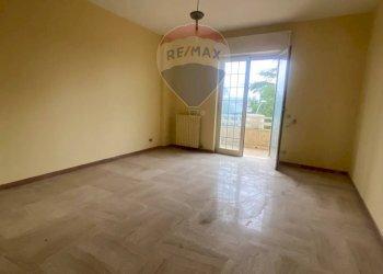 Camera - Appartamento Via Calabria
 
8, Campi Salentina - foto 5