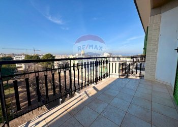 Balcone - Trilocale Via Agostino Gioia
 
170, Giovinazzo - foto 5