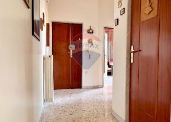 Hall / corridoio - Trilocale Via Agostino Gioia
 
170, Giovinazzo - foto 12