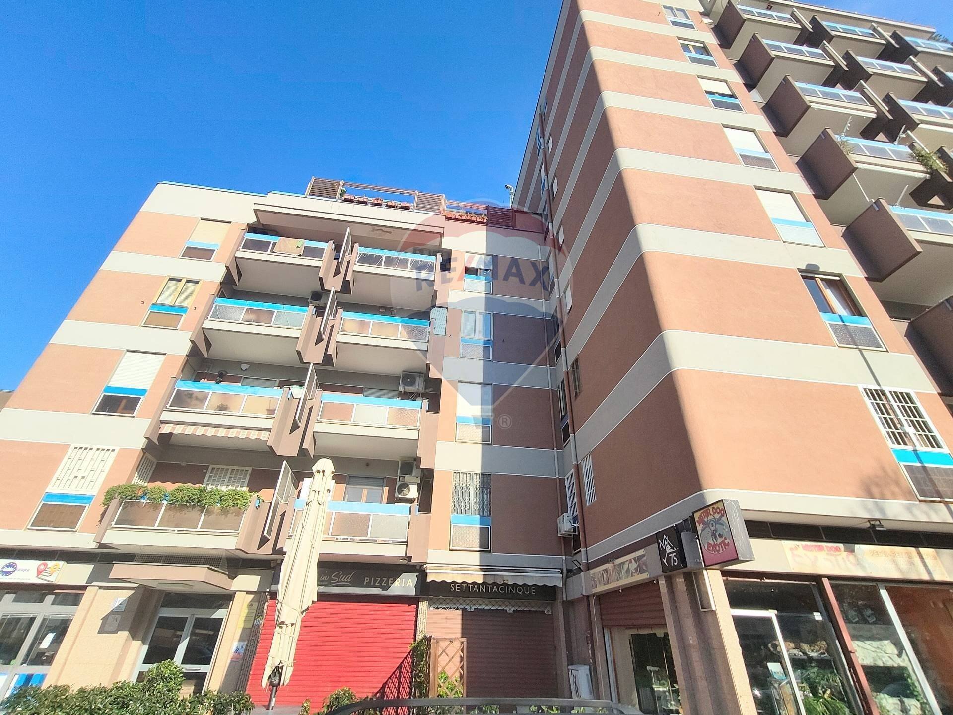 Edificio all\'aperto - Appartamento Viale John Fitzgerald Kennedy
 
75, Bari - foto 1