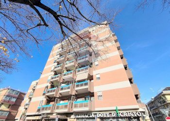 Edificio all\'aperto - Appartamento Viale John Fitzgerald Kennedy
 
75, Bari - foto 2