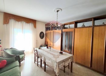 Sala da pranzo - Appartamento Viale John Fitzgerald Kennedy
 
75, Bari - foto 8