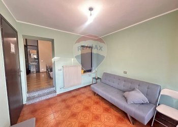 Soggiorno - Casa semi indipendente via marconi
 
40, Besano - foto 12