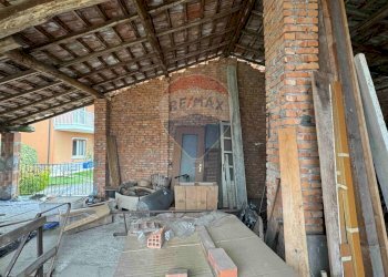 Terrazza - Rustico VIA E. STUCCHETTI
 
23, Besozzo - foto 2