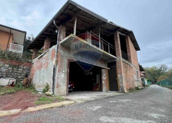 Casa all\'aperto - Rustico VIA E. STUCCHETTI
 
23, Besozzo - foto 18