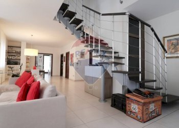 Scale - Casa indipendente Matera - foto 6