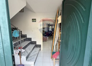 Scale - Casa semi indipendente VIA CHIESA, Grassano - foto 3