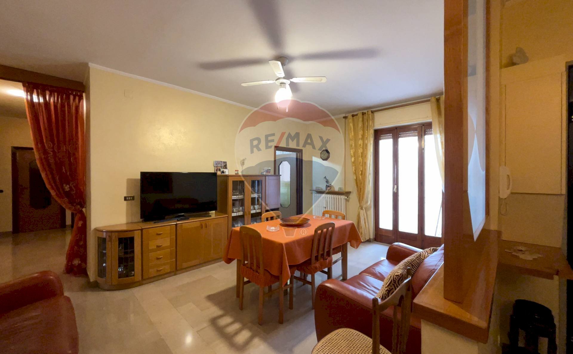 Sala da pranzo - Four-room apartment Santeramo in Colle - photo 3