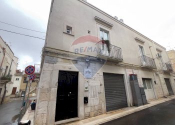 Edificio all\'aperto - Casa indipendente Santeramo in Colle - foto 1