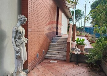 Scale - Villa Via Barbagallo
 
11, Acireale - foto 15