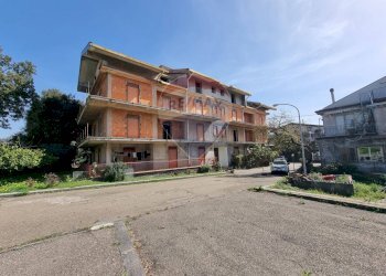 Edificio all\'aperto - Appartamento Via Esperia
 
41, Linguaglossa - foto 9