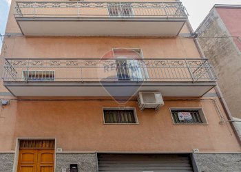 Edificio all\'aperto - Casa indipendente Via Laudani
 
85, Biancavilla - foto 2