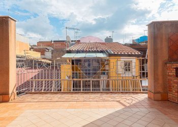 Terrazza - Casa indipendente Via Laudani
 
85, Biancavilla - foto 28