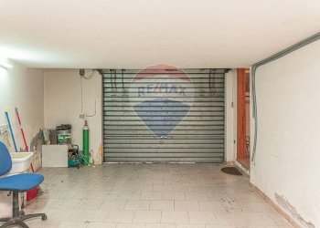 Parcheggio - Casa indipendente Via Laudani
 
85, Biancavilla - foto 32