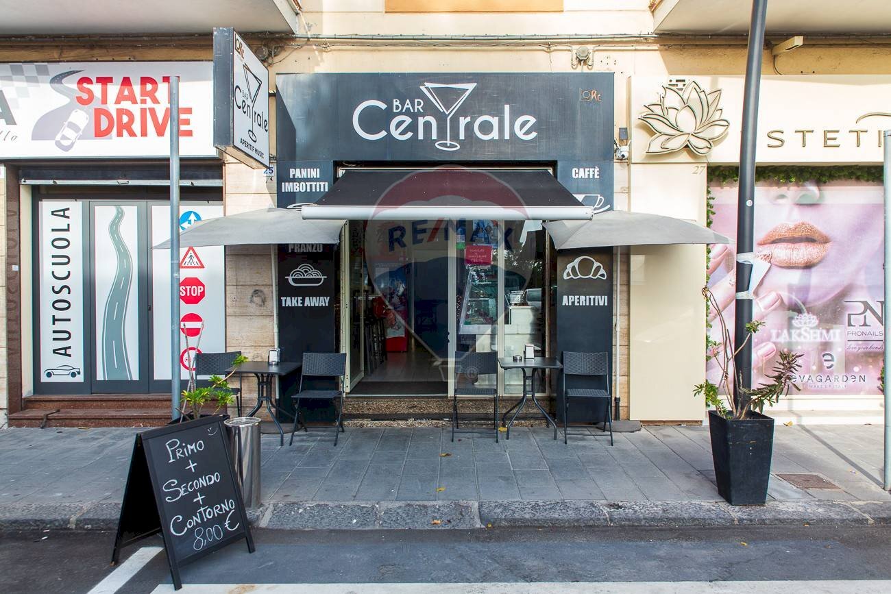 Edificio all\'aperto - Cafeteria - Cold Bar via Guglielmo Marconi
 
25, Gravina di Catania - photo 1