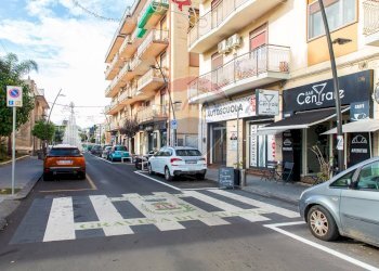 Edificio all\'aperto - Cafeteria - Cold Bar via Guglielmo Marconi
 
25, Gravina di Catania - photo 2
