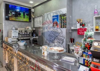 Cucina - Cafeteria - Cold Bar via Guglielmo Marconi
 
25, Gravina di Catania - photo 16