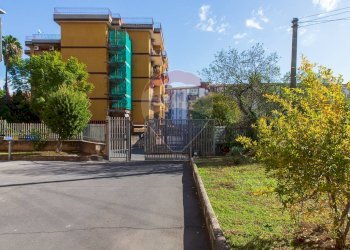 Edificio all\'aperto - Quadrilocale Via Sebastiano Catania
 
316, Catania - foto 30