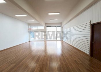 Stanza vuota - Negozio via Alessandro Manzoni
 
10, 12a, Giarre - foto 12