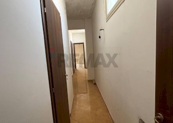 Hall / corridoio - Quadrilocale via giovanni lavaggi
 
127, Augusta - foto 9