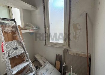 Bagno - Quadrilocale via giovanni lavaggi
 
127, Augusta - foto 12