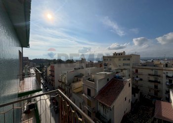 Balcone - Quadrilocale via giovanni lavaggi
 
127, Augusta - foto 17