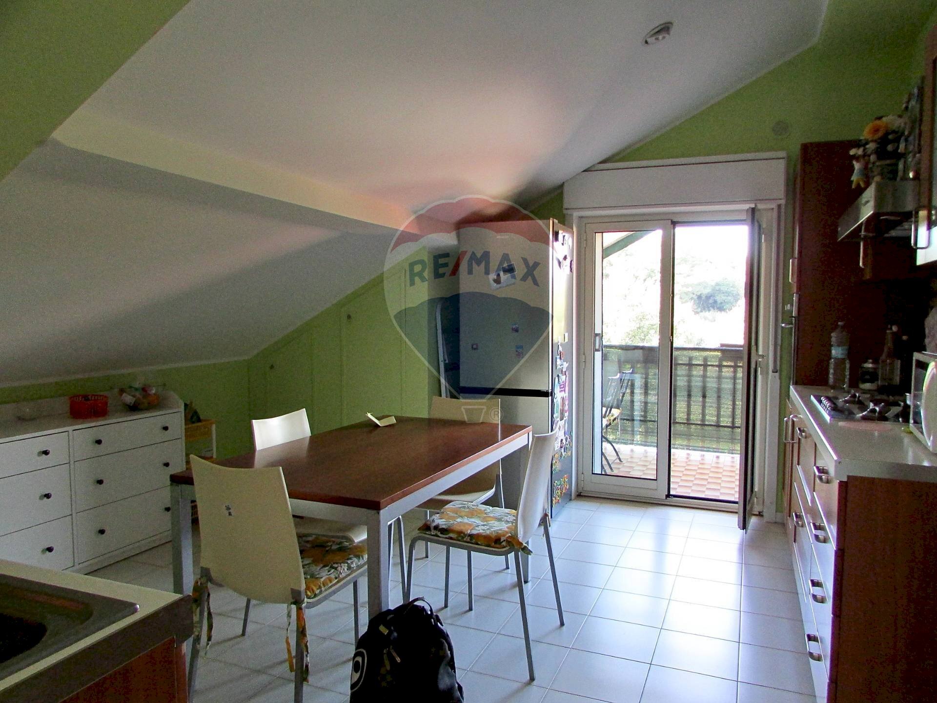 Cucina - Trilocale Via Marchese di Casalotto
 
68, Aci Sant'Antonio - foto 2