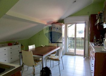 Cucina - Trilocale Via Marchese di Casalotto
 
68, Aci Sant'Antonio - foto 2