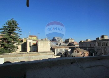 Edificio all\'aperto - Bilocale Via Rotonda
 
23, Catania - foto 13