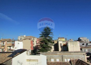 Edificio all\'aperto - Bilocale Via Rotonda
 
23, Catania - foto 14