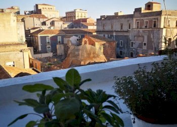 Terrazza - Bilocale Via Rotonda
 
23, Catania - foto 12