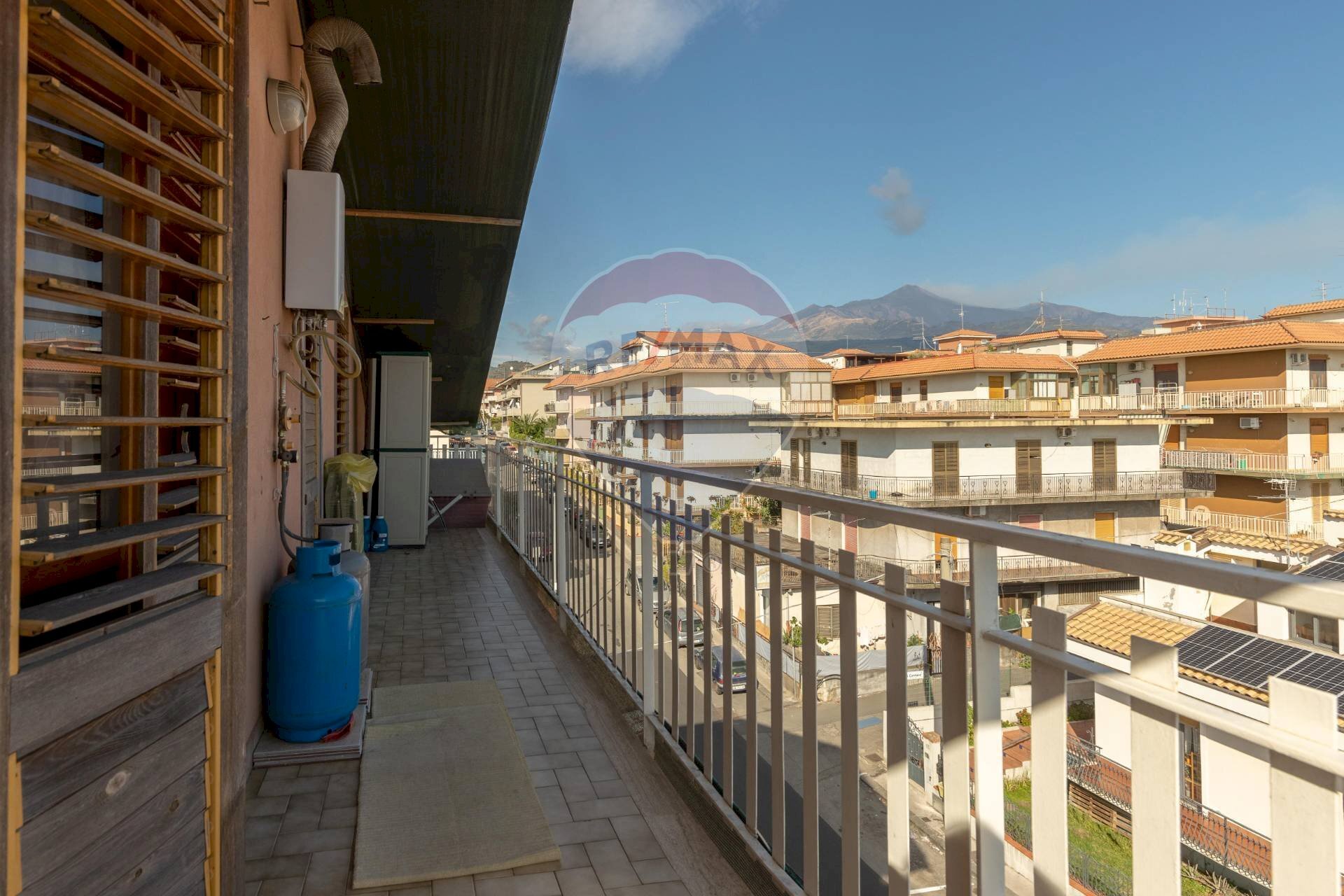 Balcone - Quadrilocale Via Santa Maria La Stella
 
95, Aci Sant'Antonio - foto 1