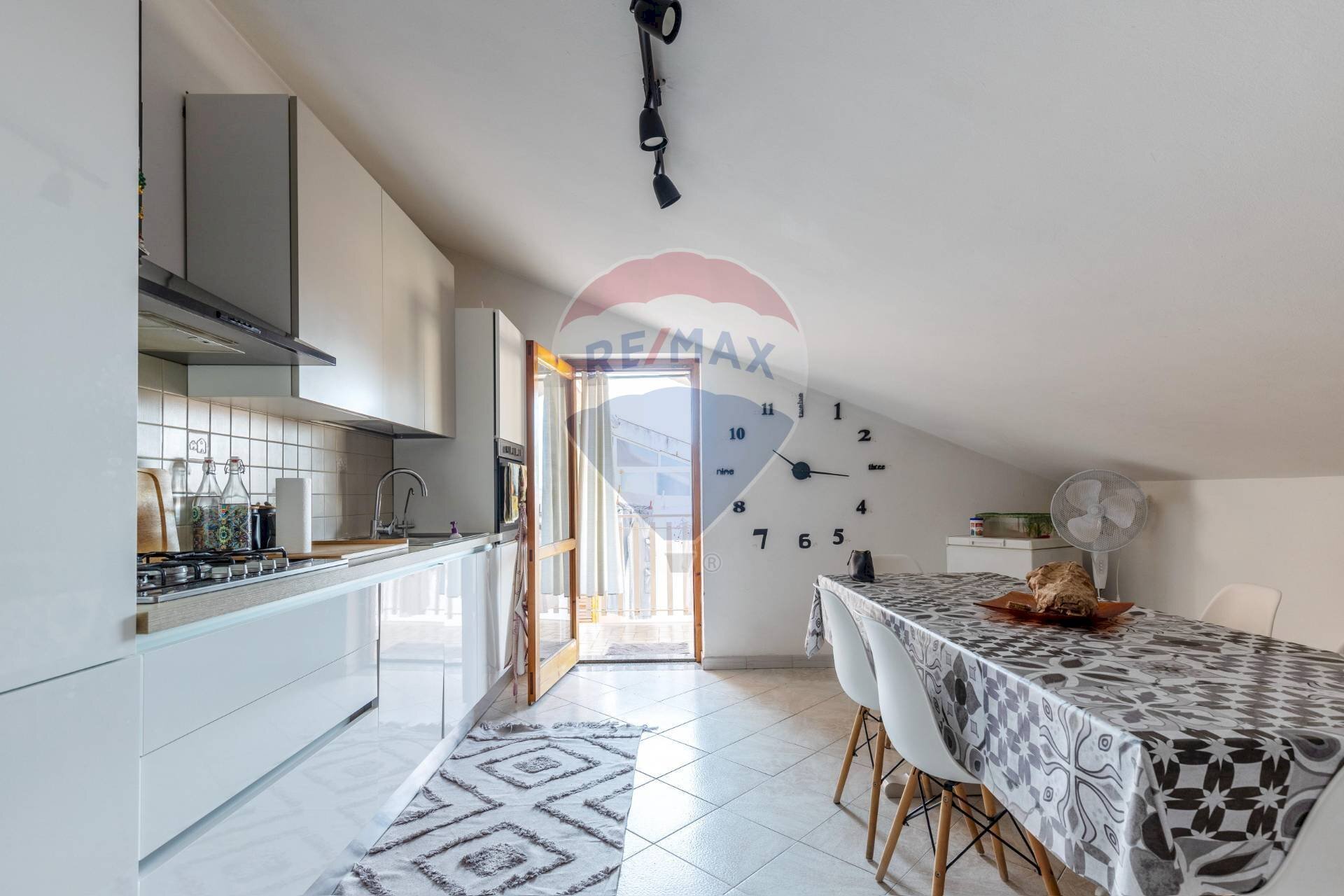 Cucina - Quadrilocale Via Santa Maria La Stella
95, Aci Sant'Antonio - foto 2