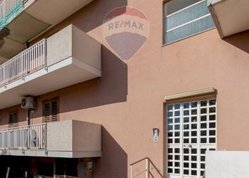 Edificio all\'aperto - Quadrilocale Via Santa Maria La Stella
 
95, Aci Sant'Antonio - foto 13