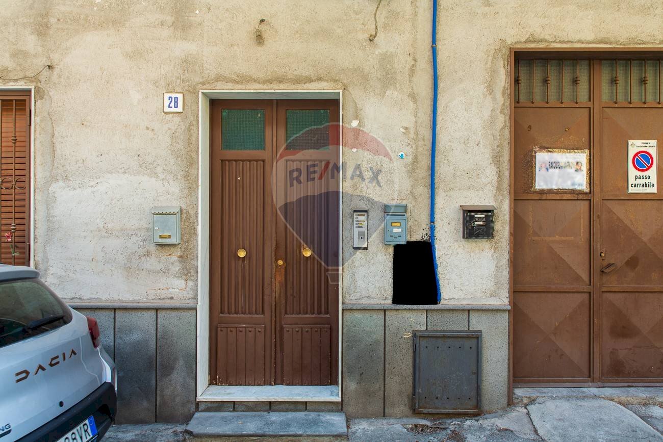 Edificio all\'aperto - Three-room apartment San Giovanni la Punta - photo 3