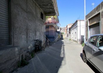 Edificio all\'aperto - Box Via Giuseppe Arimondi
 
3, Riposto - foto 3