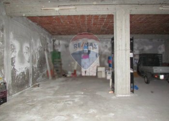 Parcheggio - Box Via Giuseppe Arimondi
 
3, Riposto - foto 8