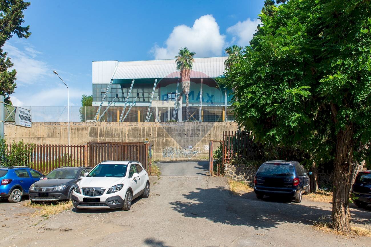 Casa all\'aperto - Locale Commerciale VIA CARLO PISACANE
25, Catania - foto 2