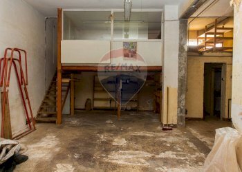 Parcheggio - Locale Commerciale VIA CARLO PISACANE
 
25, Catania - foto 12