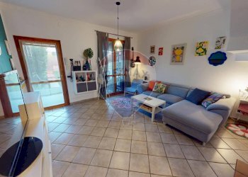 Soggiorno - Villa a Schiera Via del Pero, 4
 
4, Rodano - foto 3