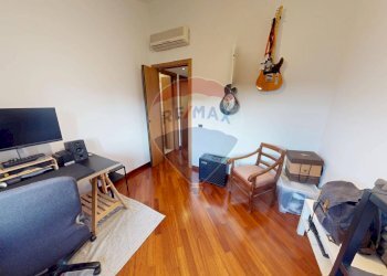 Soggiorno - Villa a Schiera Via del Pero, 4
 
4, Rodano - foto 18