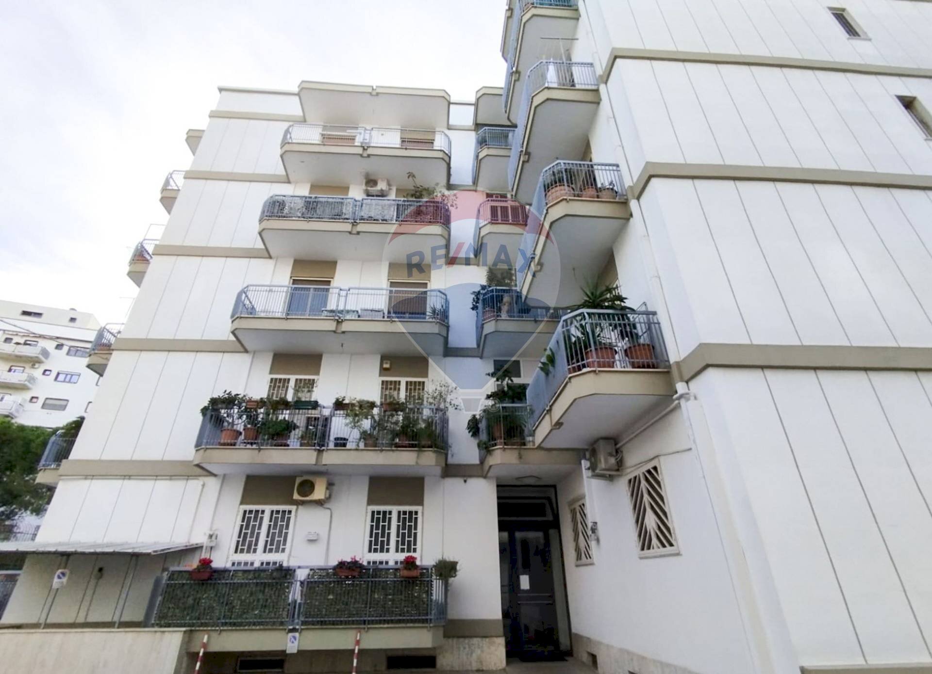 Edificio all\'aperto - Trilocale Stradella Petrera
 
4, Bari - foto 2